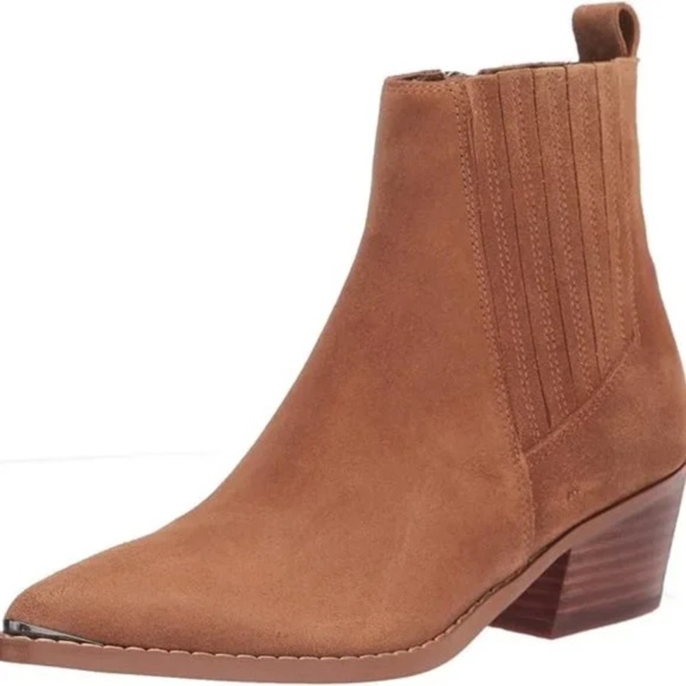 Marc Fisher Ulora Boot Size 8.5 Pointed Toe